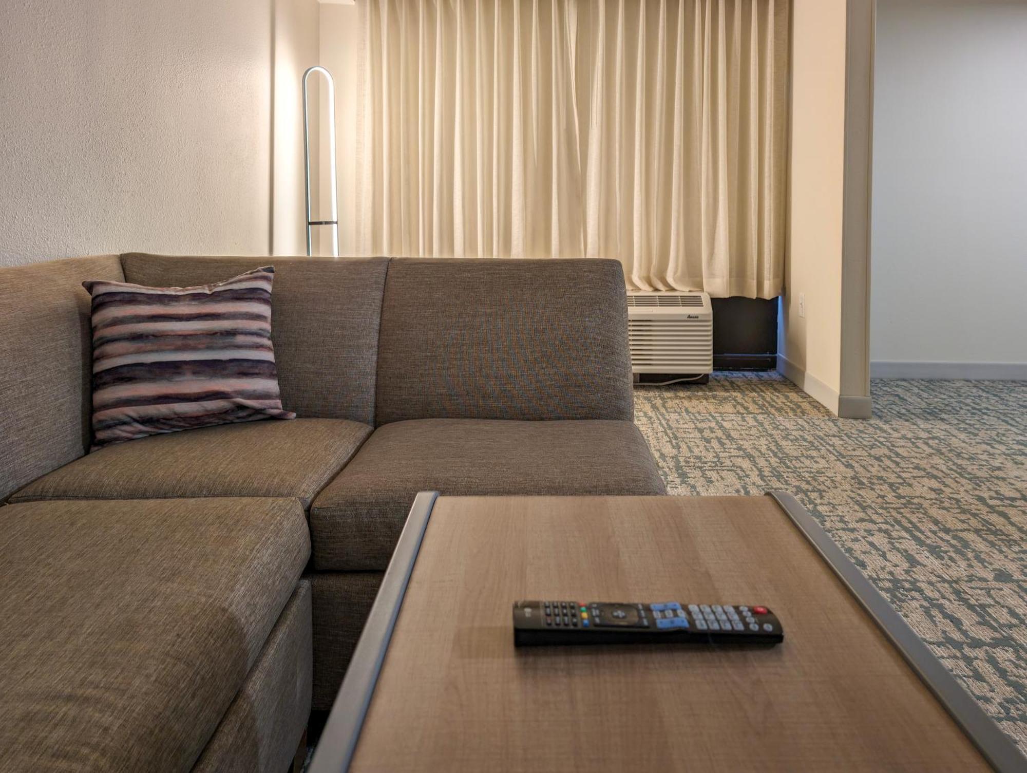 Homewood Suites By Hilton Oklahoma City Airport ภายนอก รูปภาพ